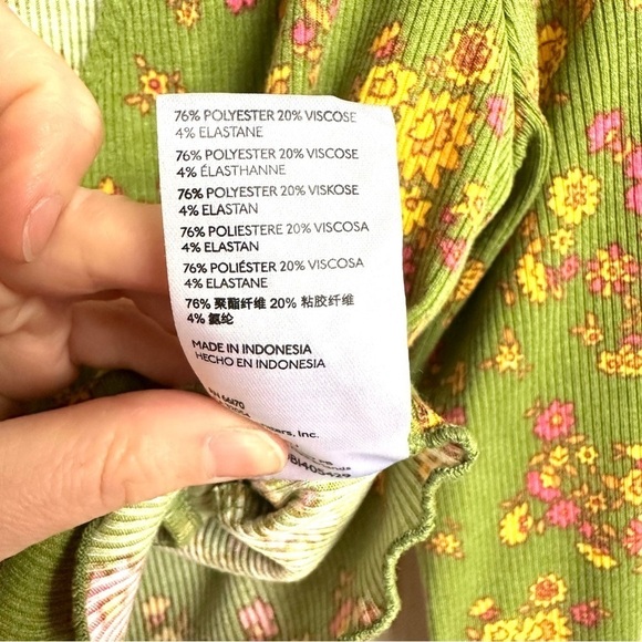 Urban Outfitters Retro Floral Cropped Button Front Long Sleeve Top 60’s 70’s - Picture 7 of 8